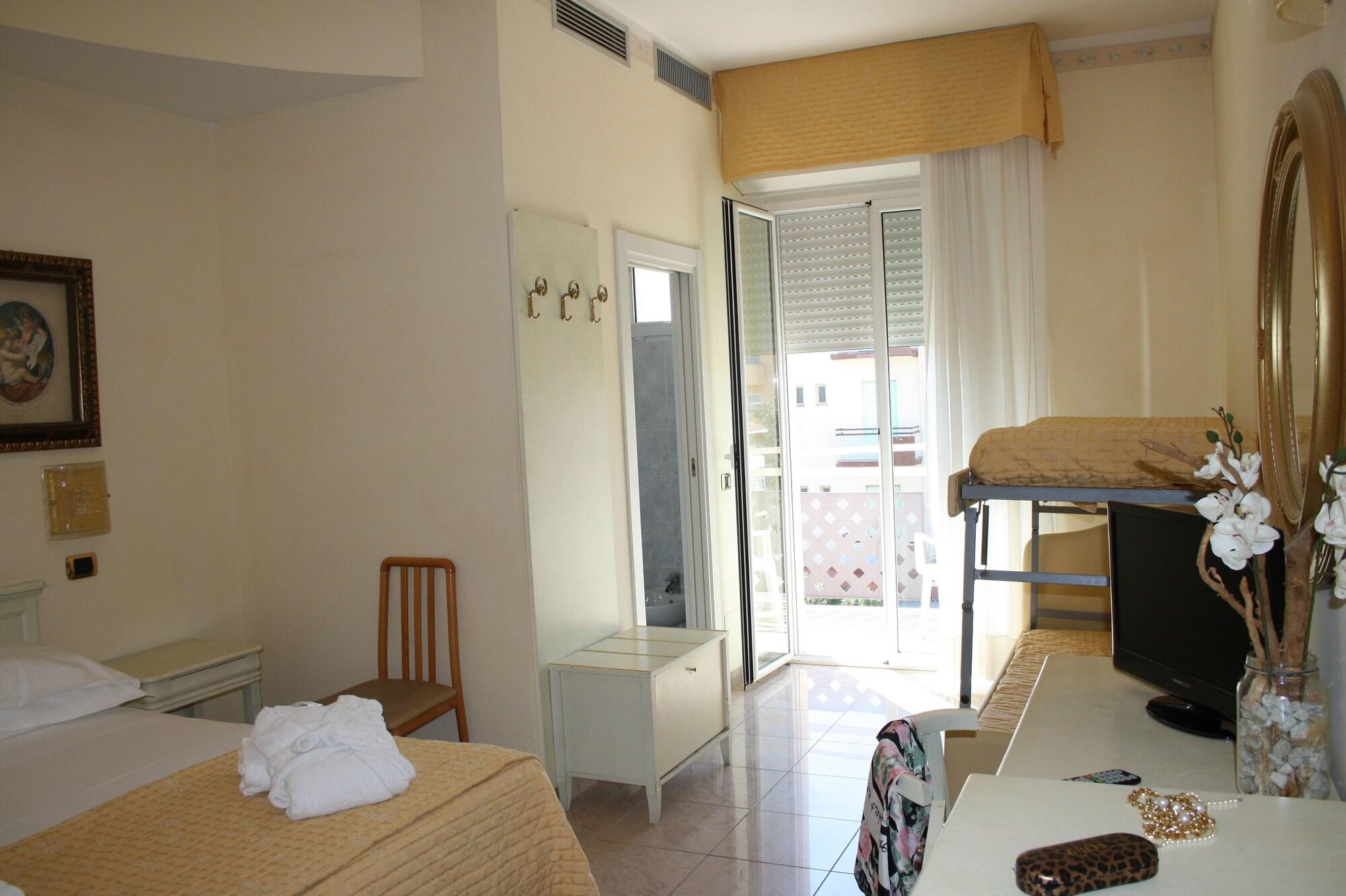 Hotel Gaston Rimini Ngoại thất bức ảnh